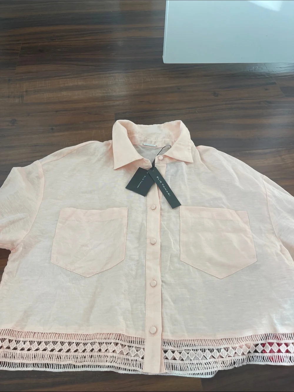 New Elie Tahari Light Pink Cropped Button-Front Shirt with Lace Trim